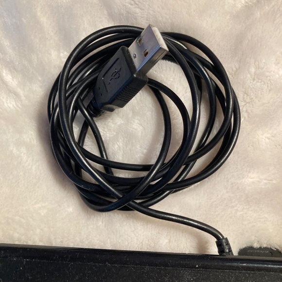 ✴️ USB Wired Keyboard - Very Good Condition - Picture 2 of 4